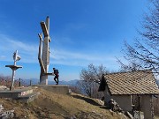 50 Alla Tre Croci e Cappella del Monte Molinasco (1179 m)